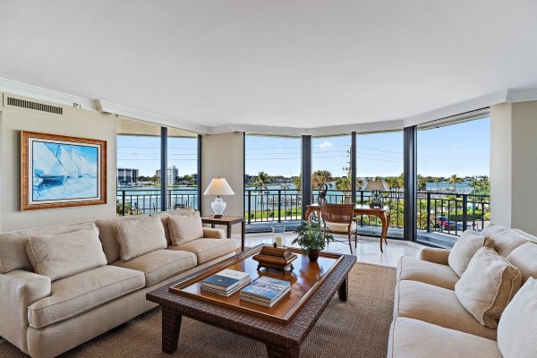 19850 Beach #3d Jupiter, FL 33469