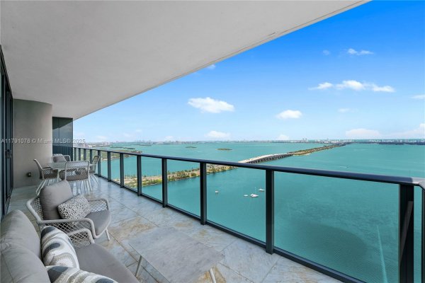 3131 NE 7th Ave #3601 Miami, FL 33137