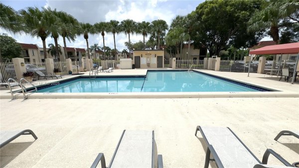 16461 Blatt Blvd #104 Weston, FL 33326