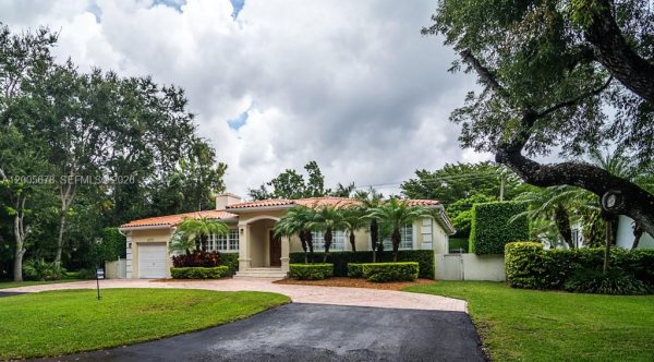 1237 Aduana Ave Coral Gables, FL 33146