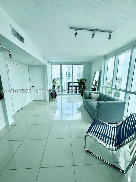 1871 NW S Riv Dr #2005 Miami, FL 33125