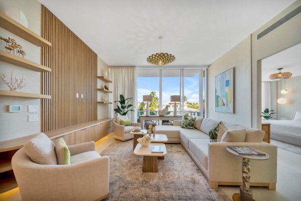 2311 SE 17th #202 Fort Lauderdale, FL 33316