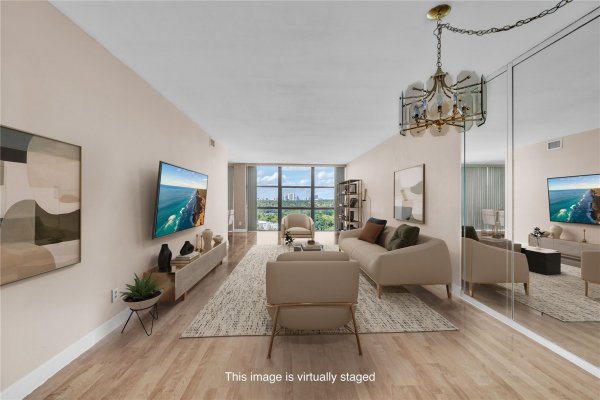 1000 Parkview Dr #925 Hallandale Beach, FL 33009