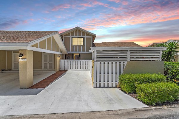 17205 Hilliard Ter Jupiter, FL 33477