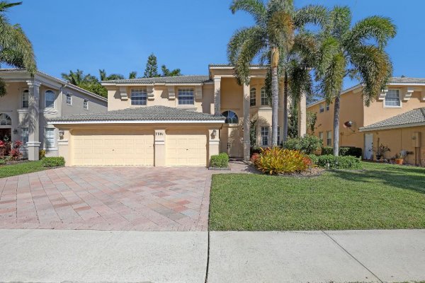 7391 Water Dance Lake Worth, FL 33467