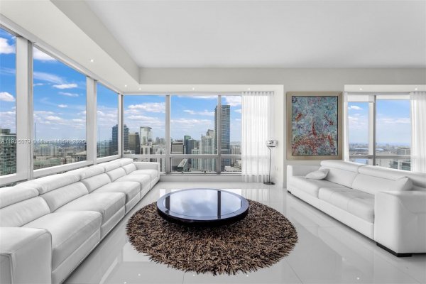 1425 Brickell Ave #54C Miami, FL 33131