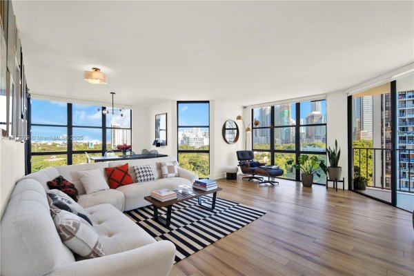 1915 Brickell Ave #C1101 Miami, FL 33129