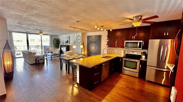 3703 NE 166th St #503 North Miami Beach, FL 33160