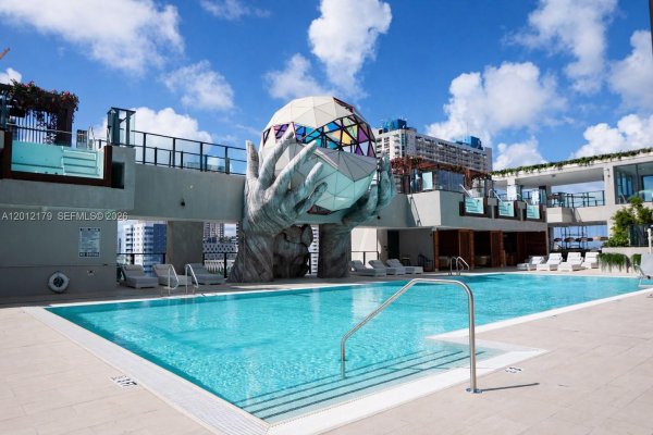 20 NE 11st Th St #3403A Miami, FL 33132