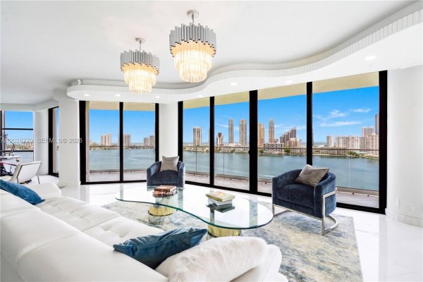 2800 Island Blvd #1605 Aventura, FL 33160