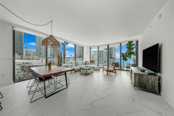 460 NE 28th St #701 Miami, FL 33137