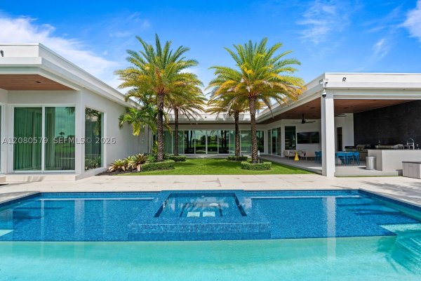 3939 Country Clb Ln Fort Lauderdale, FL 33308