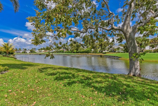 17974 Foxborough Boca Raton, FL 33496