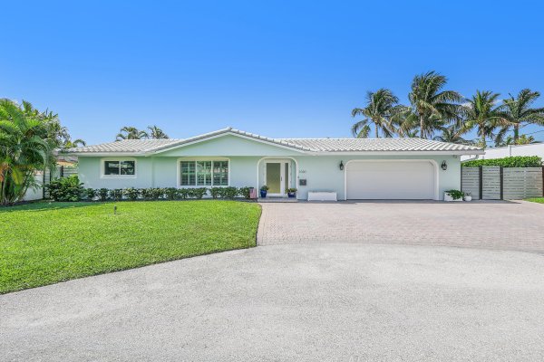 1030 NE 27th Pompano Beach, FL 33062