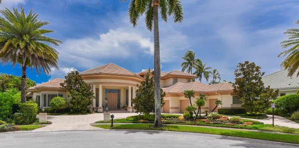 6949 Lake Estates Boca Raton, FL 33496