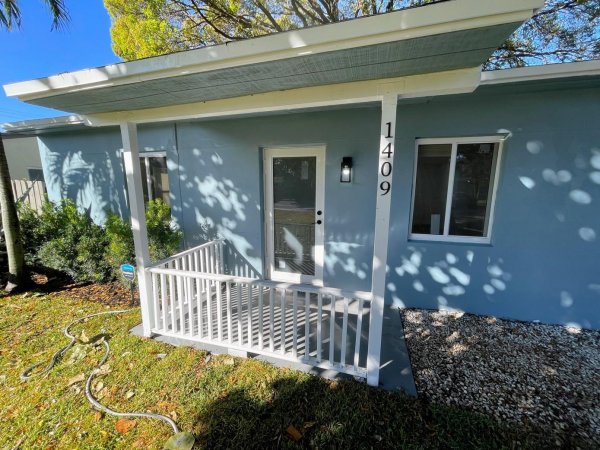 1409 NW 5th Fort Lauderdale, FL 33311