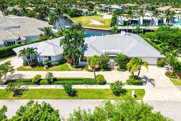 7425 NE Bay Cv Boca Raton, FL 33487