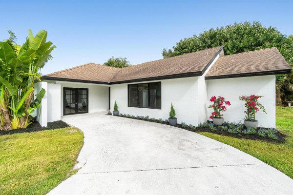 5650 Adair Way Lake Worth, FL 33467