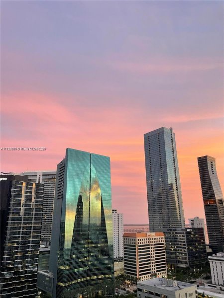 1250 S Miami Ave #2214 Miami, FL 33130