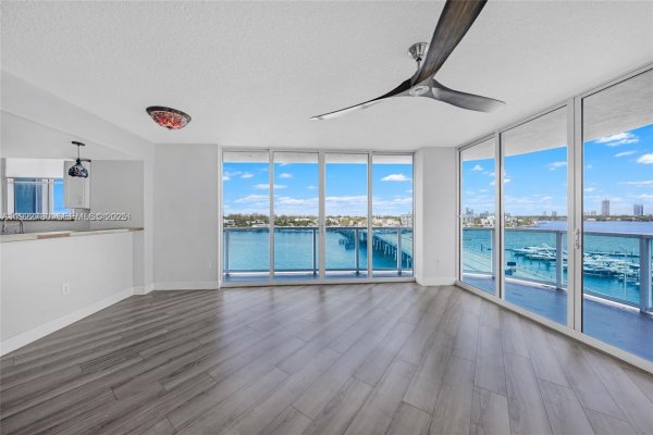 1881 79th St Cswy #807 North Bay Village, FL 33141