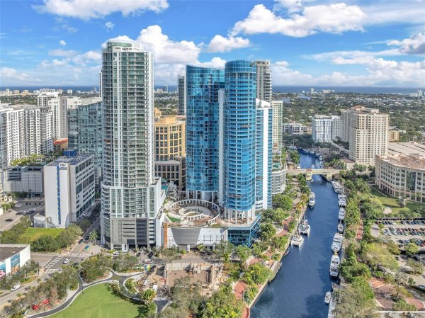 333 Las Olas Way #3006 Fort Lauderdale, FL 33301