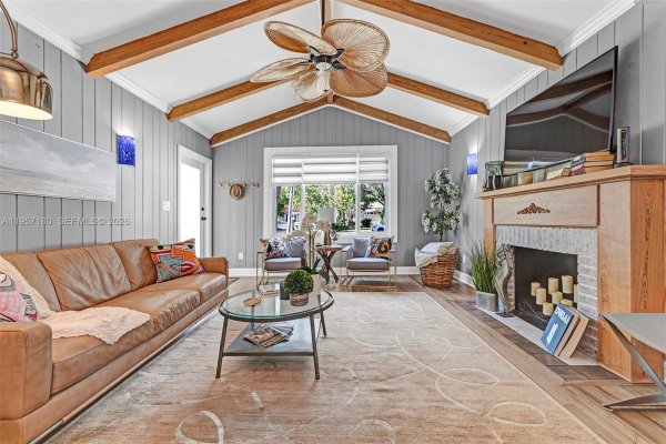 801 SE 7th St Fort Lauderdale, FL 33301