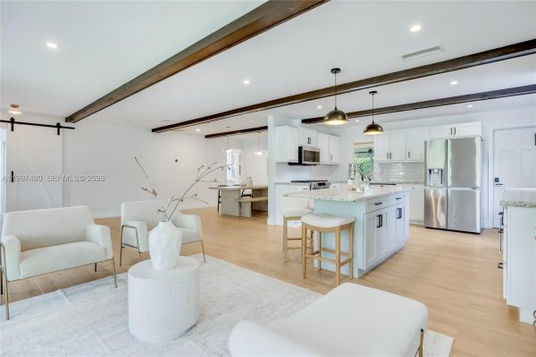 1144 Johnson St Hollywood, FL 33019