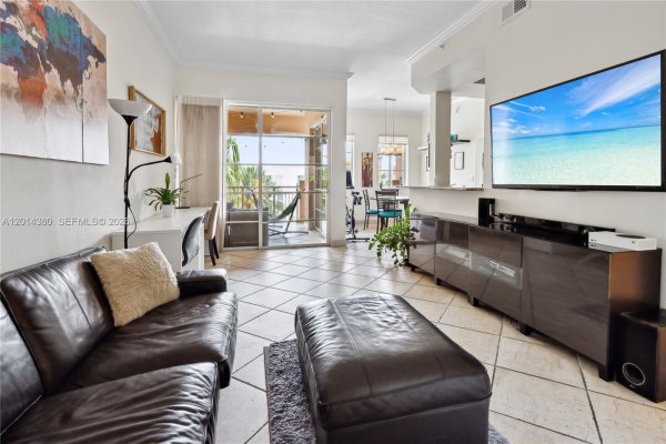 100 Meridian Ave #244 Miami Beach, FL 33139