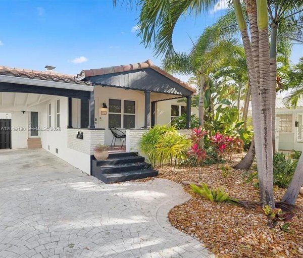 1617 NE 3rd Ct Fort Lauderdale, FL 33301