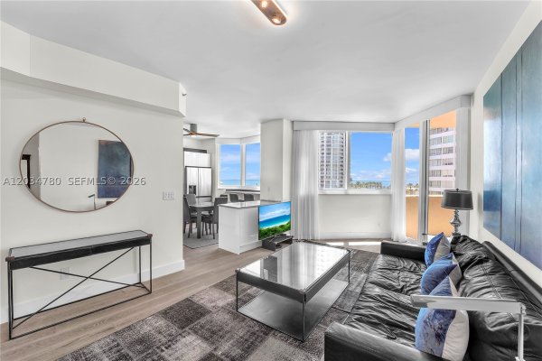 300 S Pointe Dr #809 Miami Beach, FL 33139