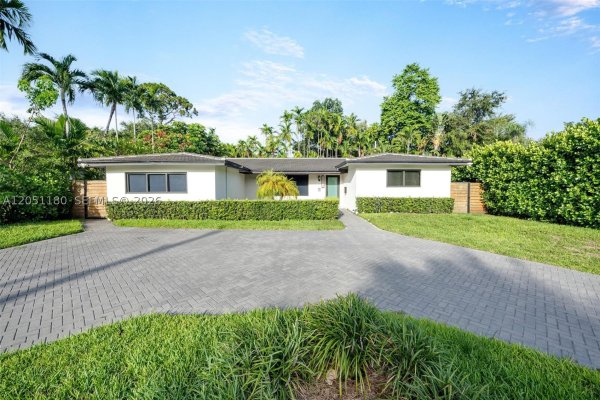 10555 NE 2nd Ave Miami Shores, FL 33138