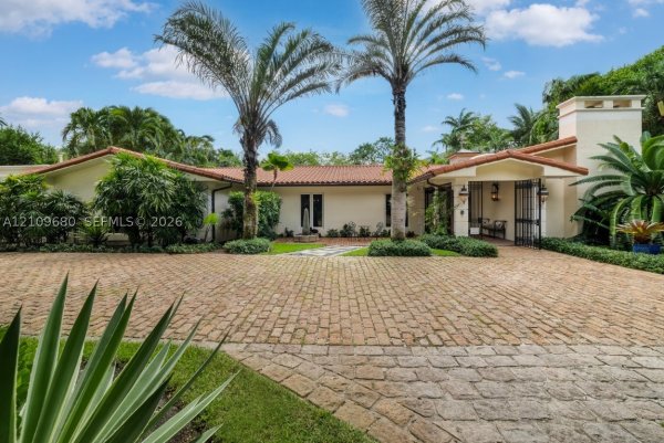 4100 Bay Pt Rd Miami, FL 33137