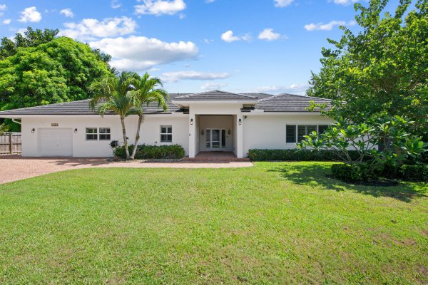 3206 Leigh Pompano Beach, FL 33062
