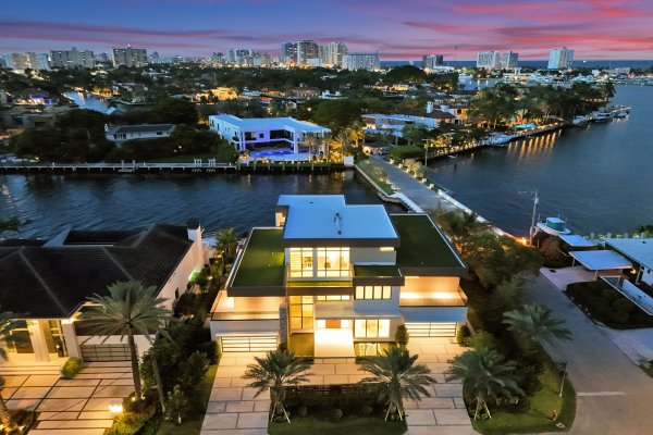 23 Isla Bahia Fort Lauderdale, FL 33316
