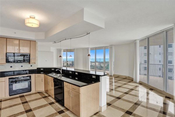 100 S Birch Rd #906B Fort Lauderdale, FL 33316