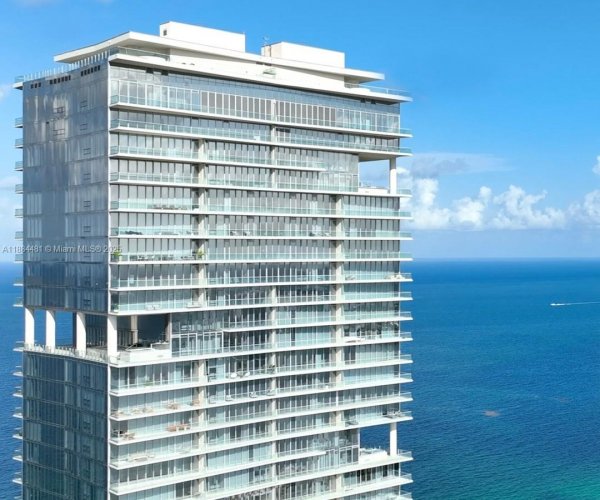 18501 Collins Ave #5001 Sunny Isles Beach, FL 33160