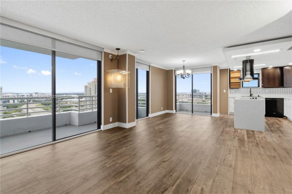 3300 NE 192nd St #LP06 Aventura, FL 33180