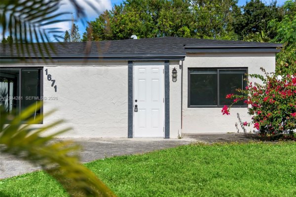 1671 NE 174th St #1671 North Miami Beach, FL 33162