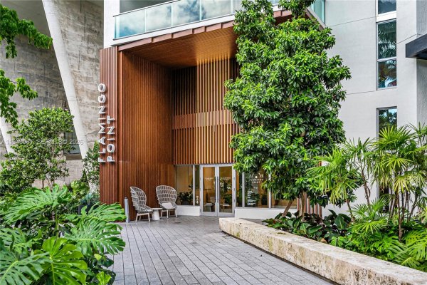 1500 Bay Rd #1536S Miami Beach, FL 33139