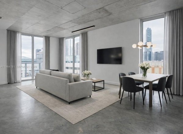 151 SE 1st St #1501 Miami, FL 33131