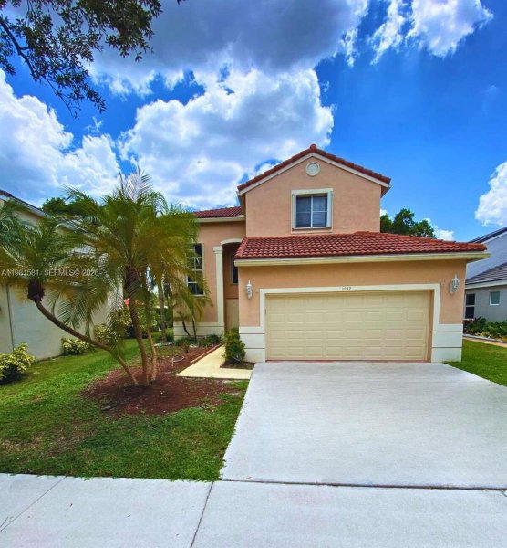 1032 Sequoia Ln Weston, FL 33327