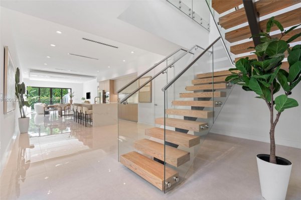 1235 SW 13th Ave #1235 Miami, FL 33135