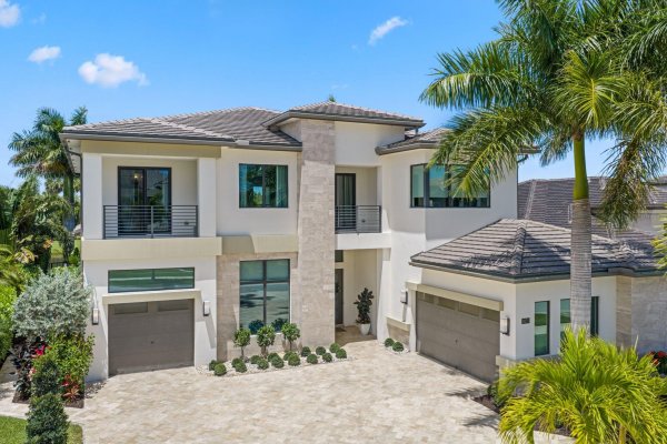 9275 Biaggio Boca Raton, FL 33496