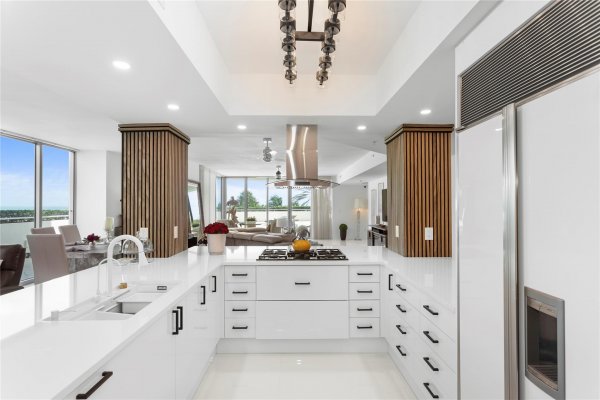 3535 S Ocean Dr #402 Hollywood, FL 33019