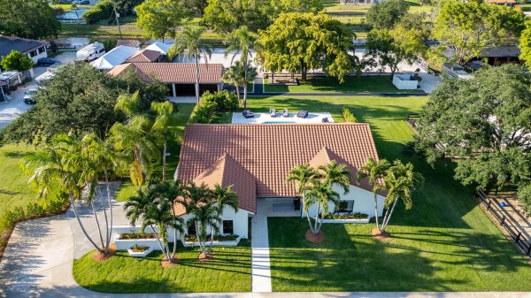 14828 Rolling Rock Pl Wellington, FL 33414