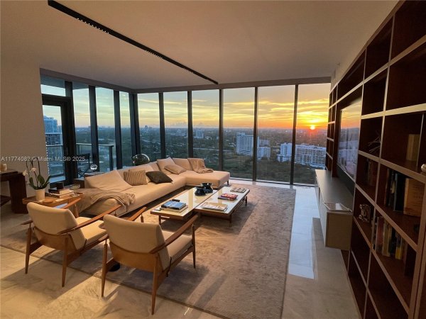 1451 Brickell Ave #2803 Miami, FL 33131 1451 Brickell Ave #2803 Miami, FL 33131