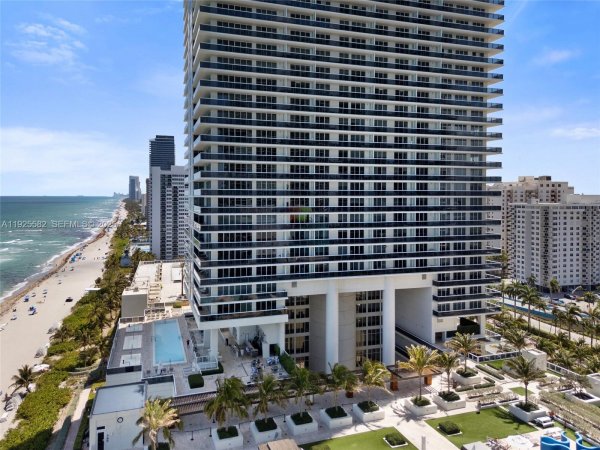 1830 S Ocean Dr #1612 Hallandale Beach, FL 33009