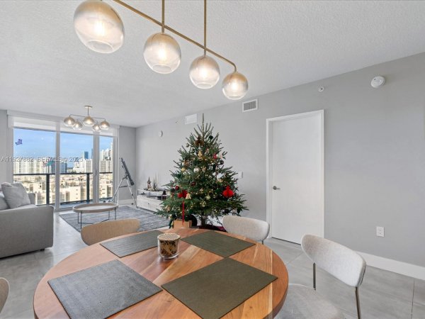 300 Sunny Isles Blvd #4-1405 Sunny Isles Beach, FL 33160