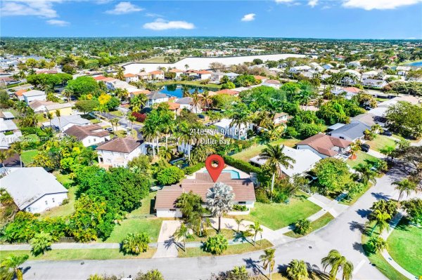 21405 SW 97th Pl Cutler Bay, FL 33189