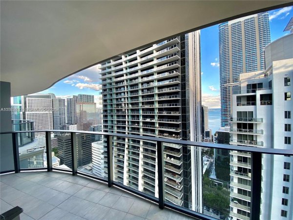 1000 Brickell Plz #3503 Miami, FL 33131
